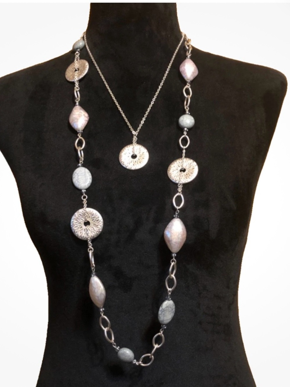 Women's Silver-Tone Gray Bead Pendant Necklace Set